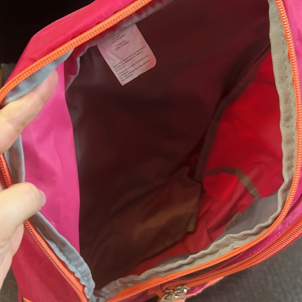 Austin Trading Co. Crossbody Backpack - Picture 5 of 7